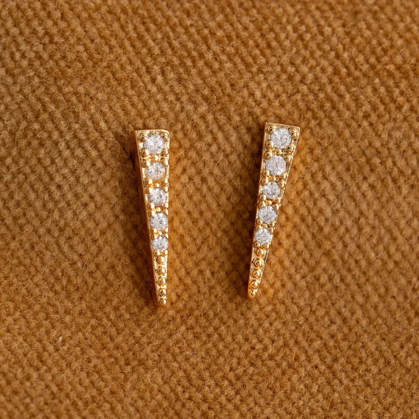 TIMI OF SWEDEN Eliza Spike Crystal ørestikker guld
