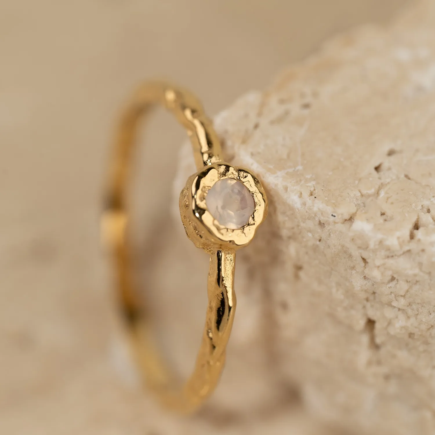 Sisi Copenhagen Selene Moonstone ring forgyldt månesten