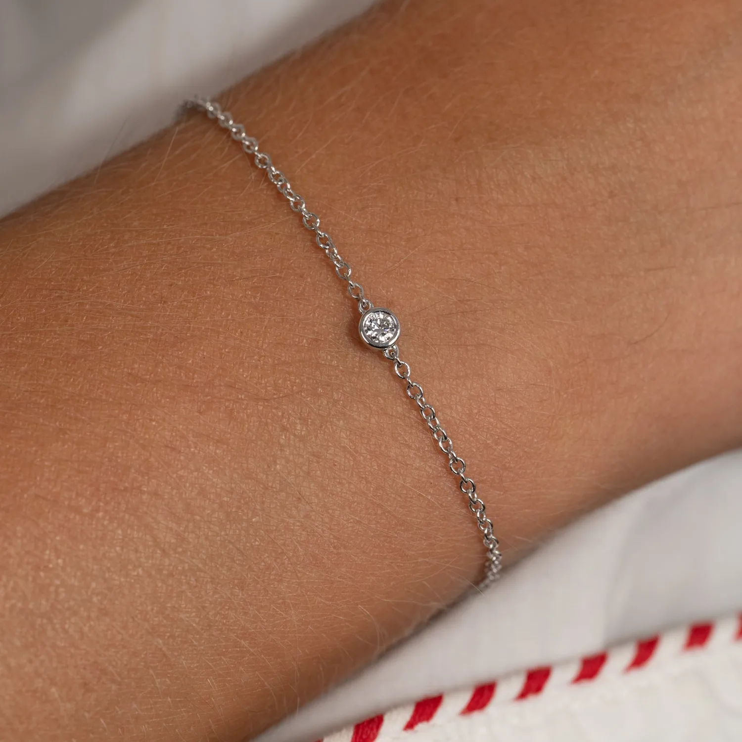 Sisi Copenhagen Solitaire bezel armbånd hvidguld 0,08 ct