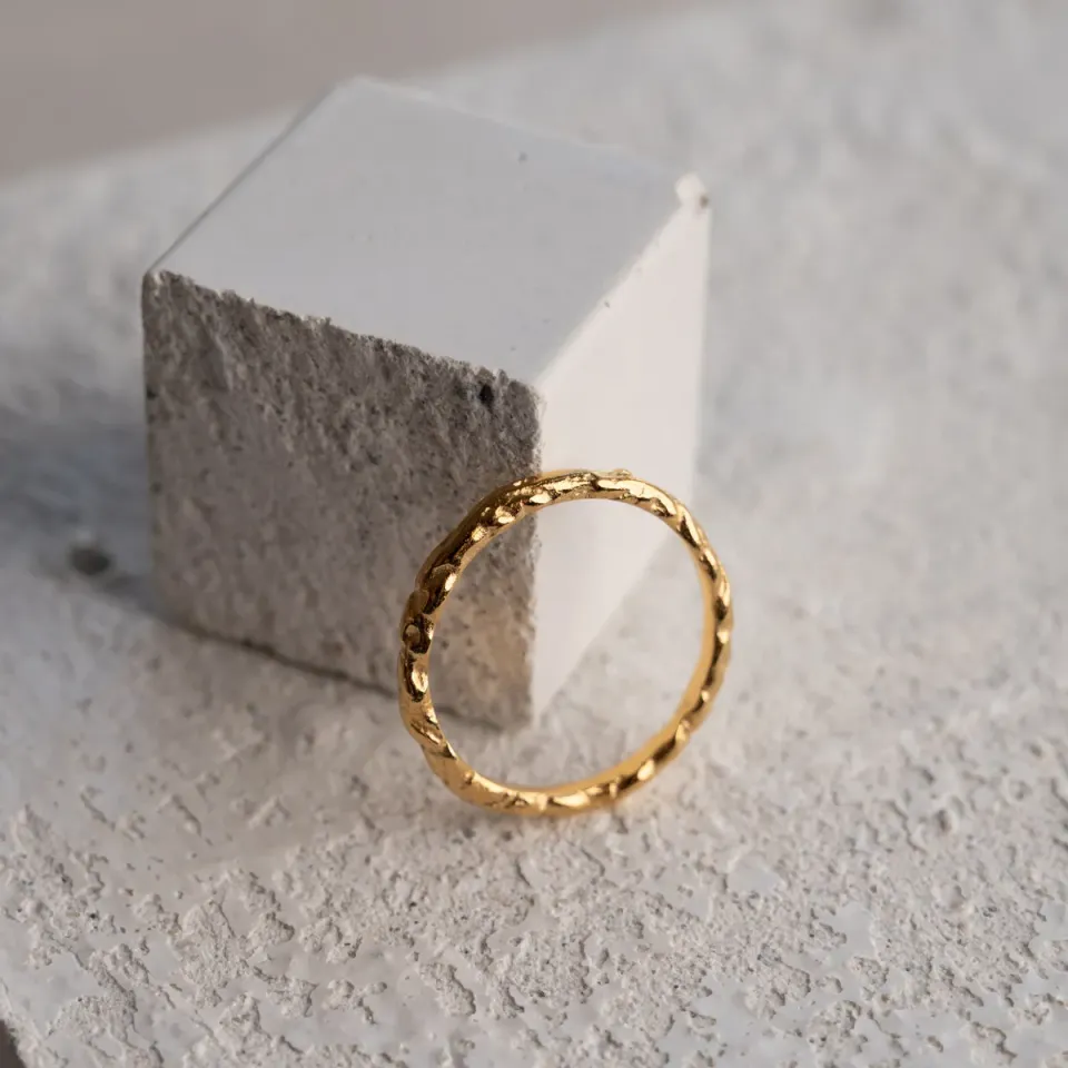 Sisi Copenhagen Elma Small forgyldt ring 2 mm rå