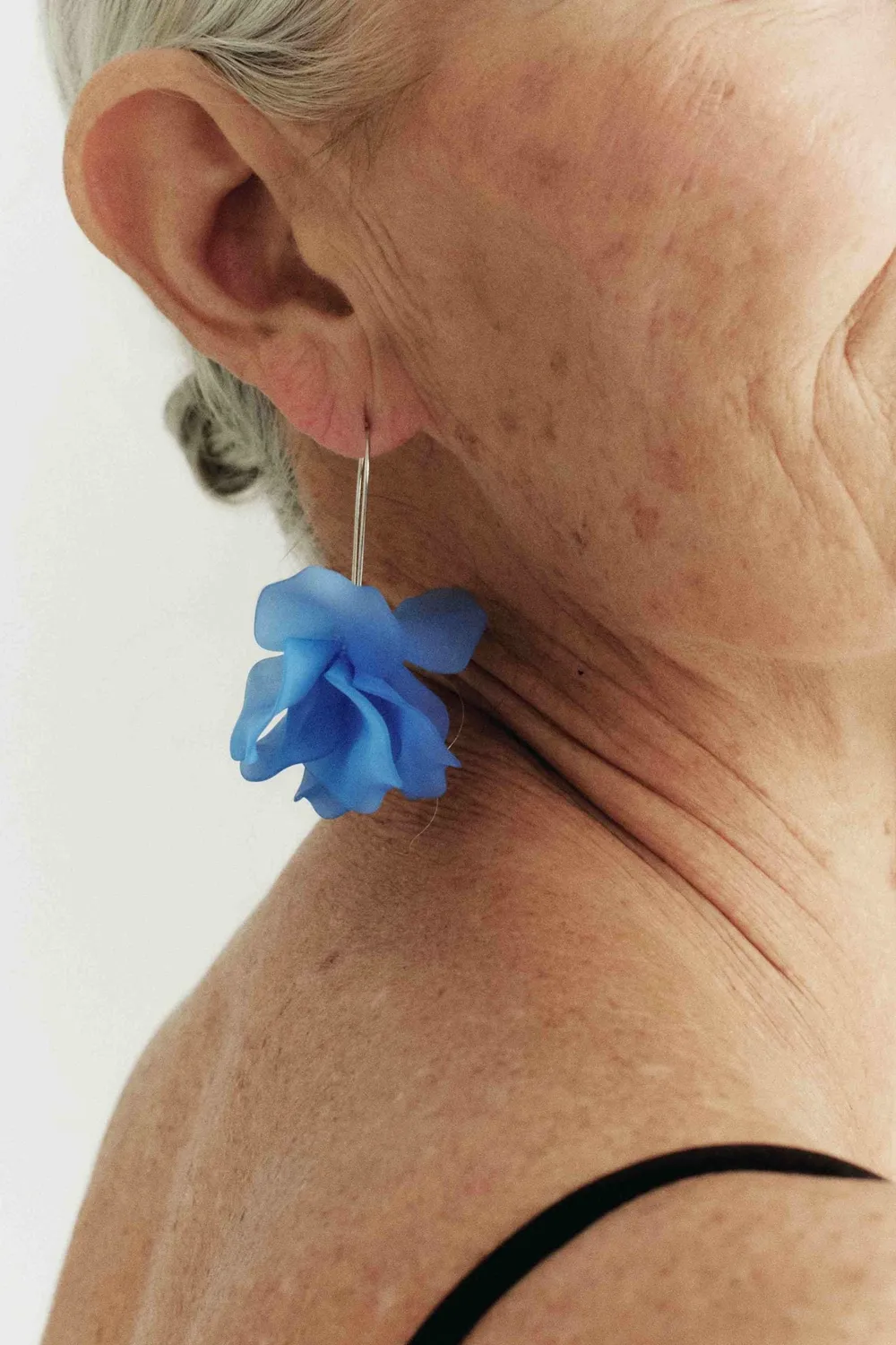 Wos Petal øreringe blå sølv 6 cm
