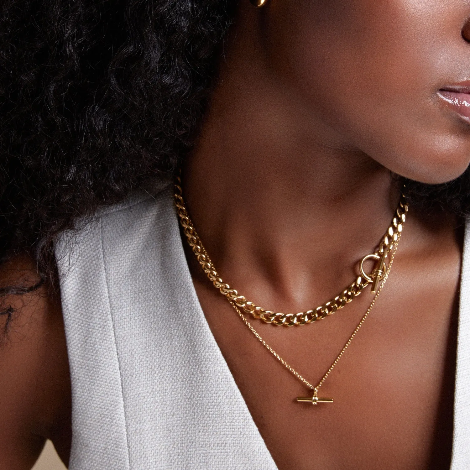 Orelia LUXE Flat Curb T-Bar halskæde guld