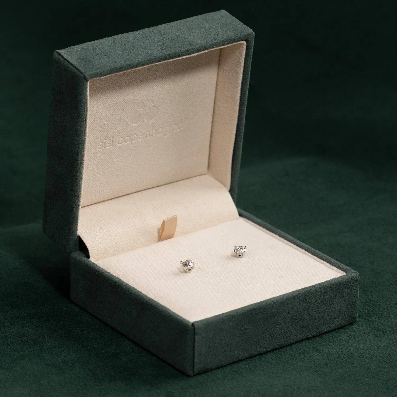 Sisi Copenhagen Classic Solitaire diamantørestikker 1,0 ct hvidguld