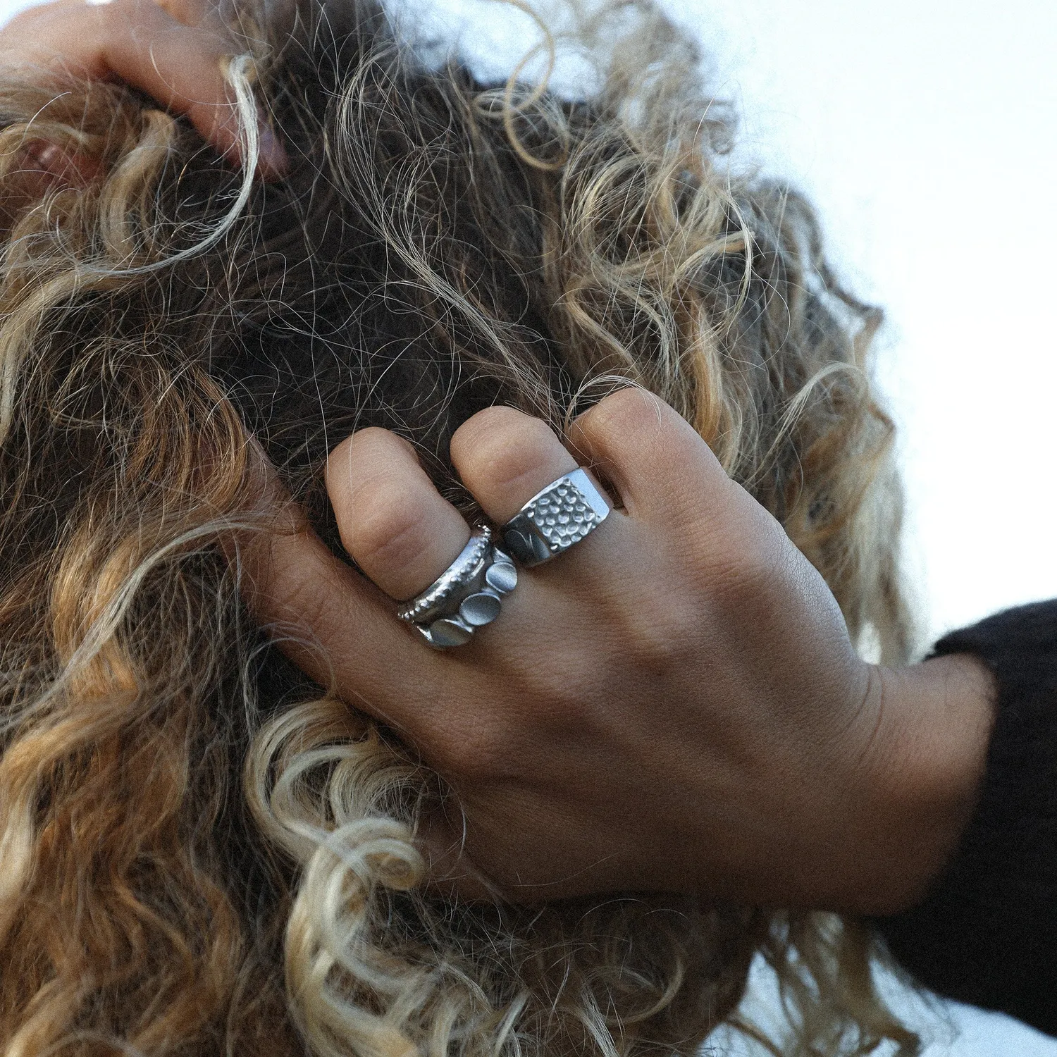 TIMI OF SWEDEN Alessia Bubble ring guld stål