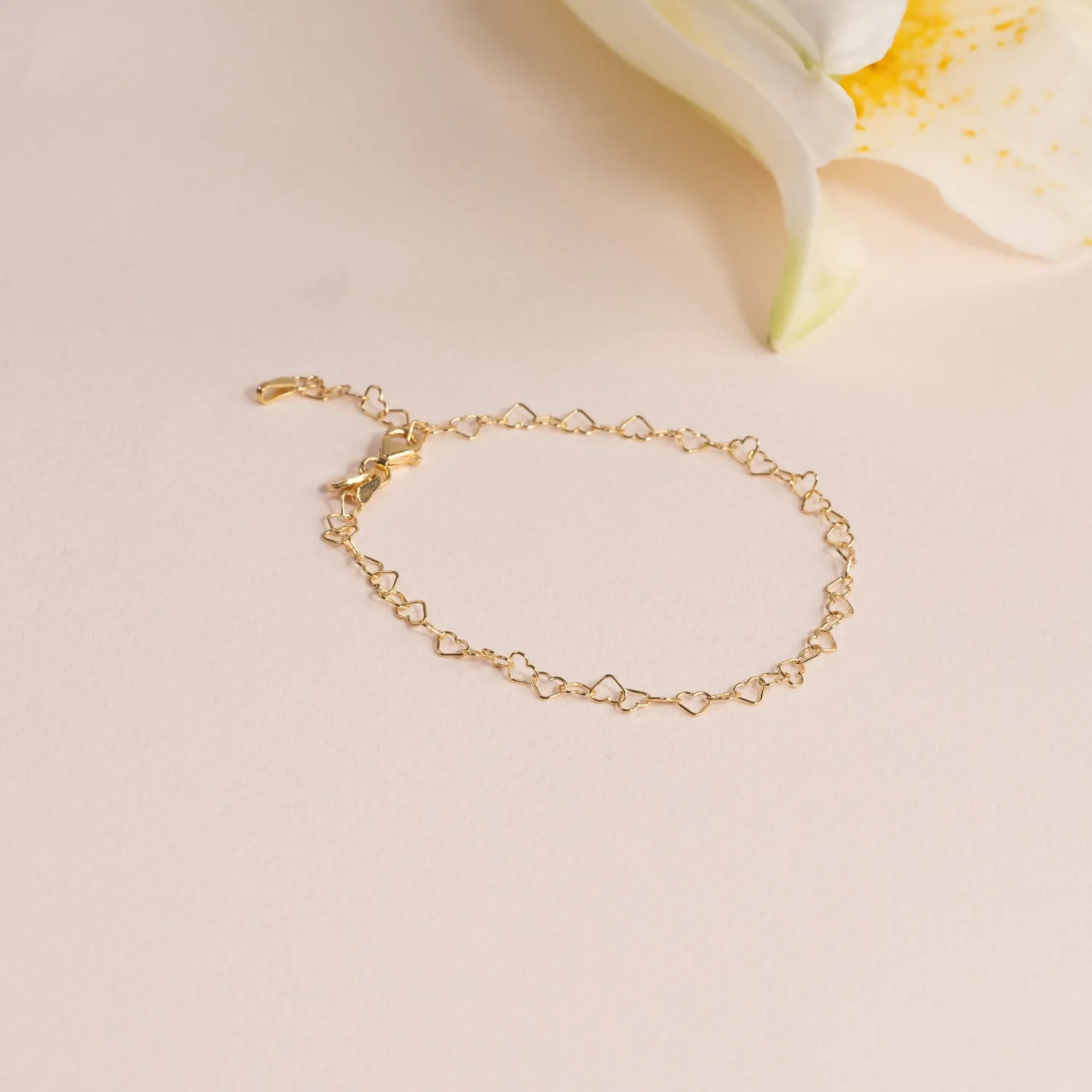 Sisi Copenhagen Amira armbånd forgyldt hjerter 20 cm