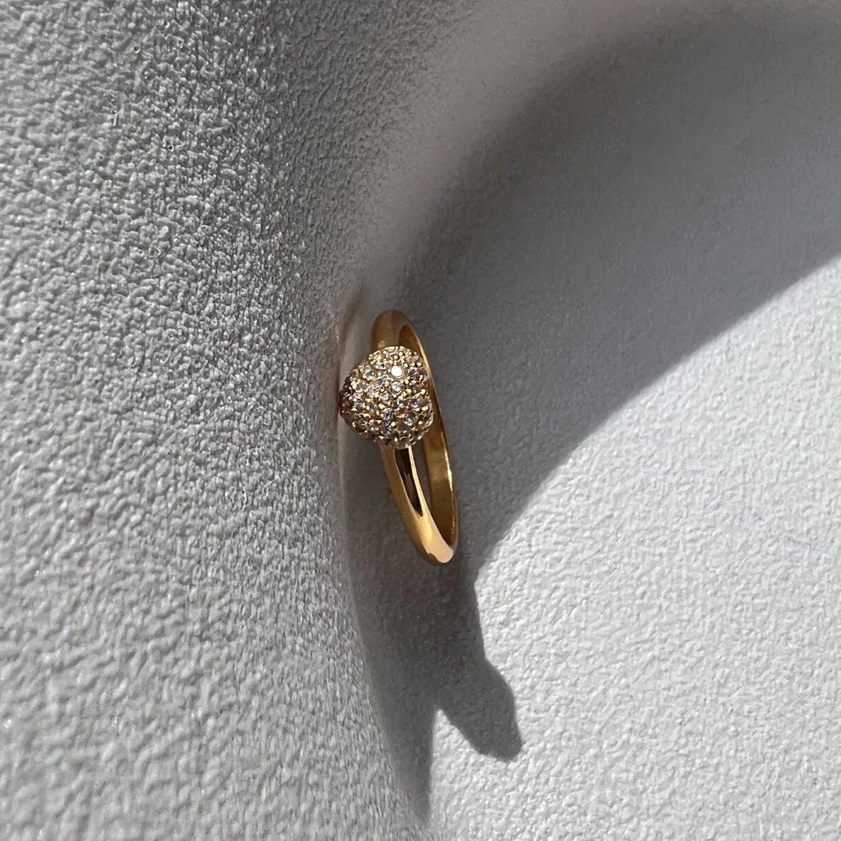 Bykjaergaard Divine ring forgyldt hjerte zirkonia str 54