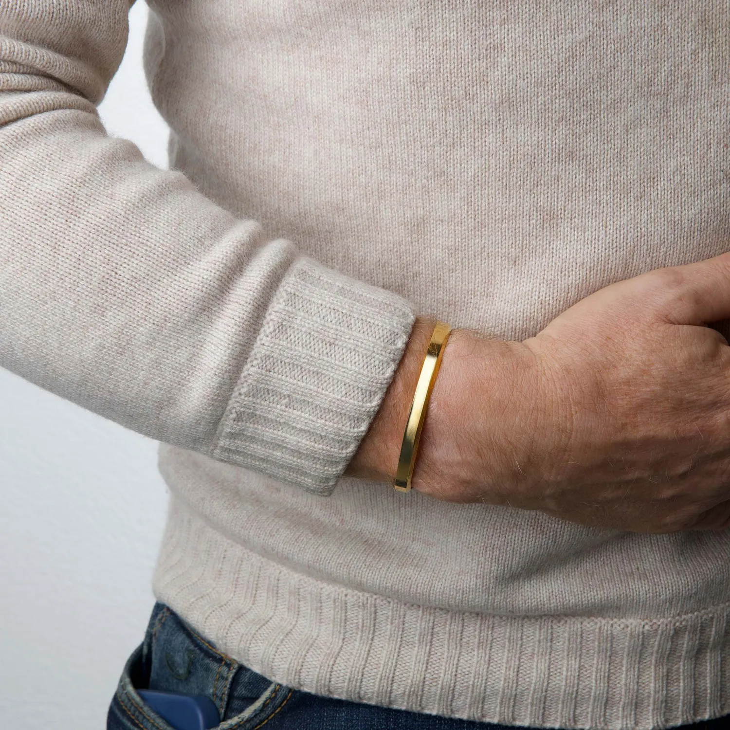 TIMI OF SWEDEN Frans armbånd bangle guld rustfrit stål