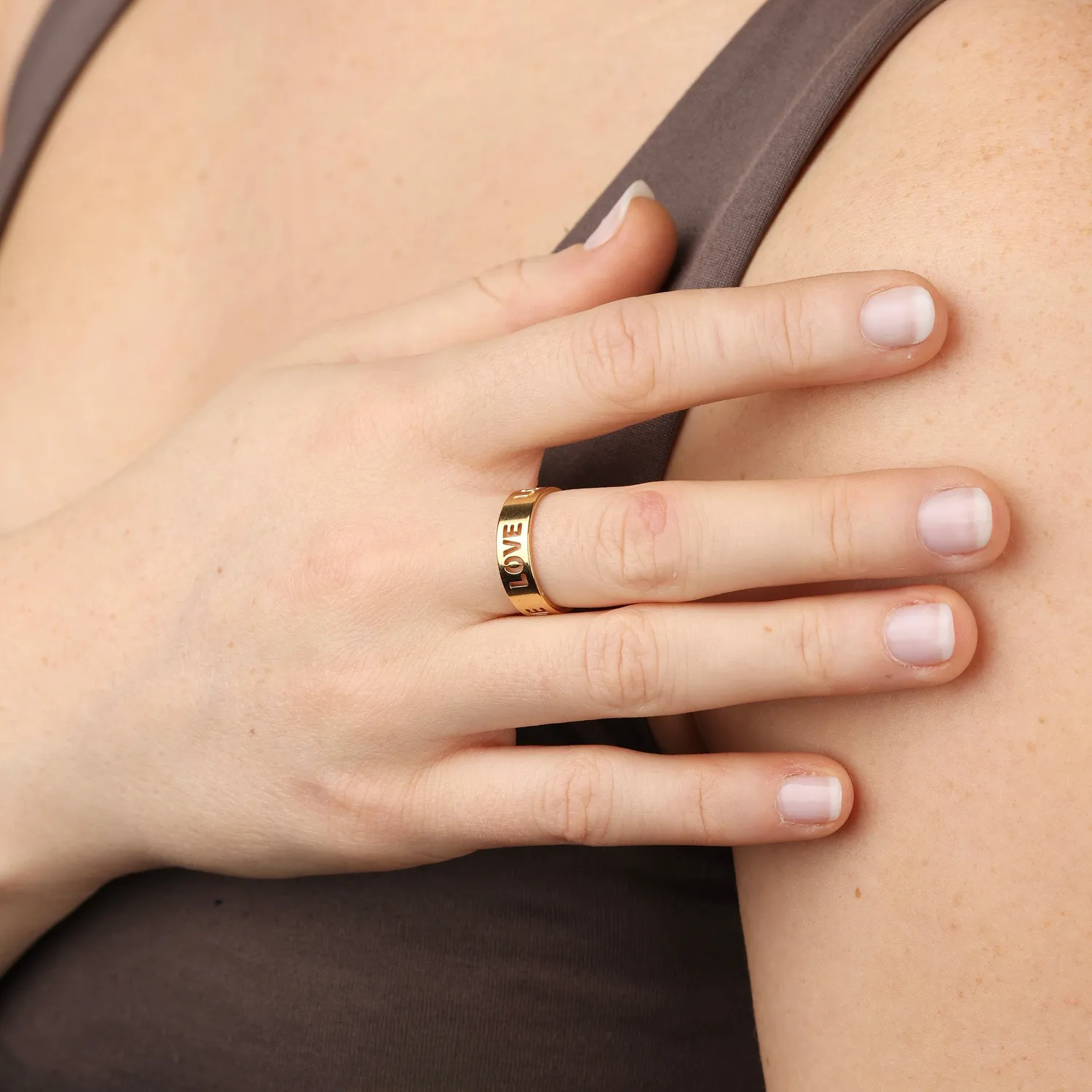 TIMI OF SWEDEN Jive ring guld 17,5 mm vandtæt stål
