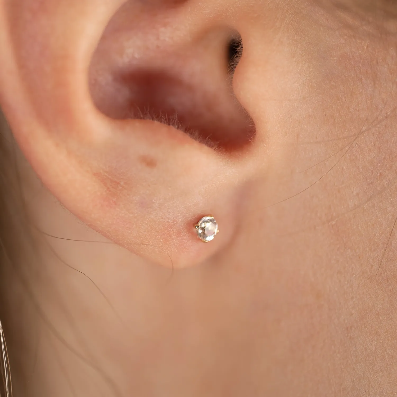 Sisi Copenhagen Soley White Topaz ørestikker massivt guld