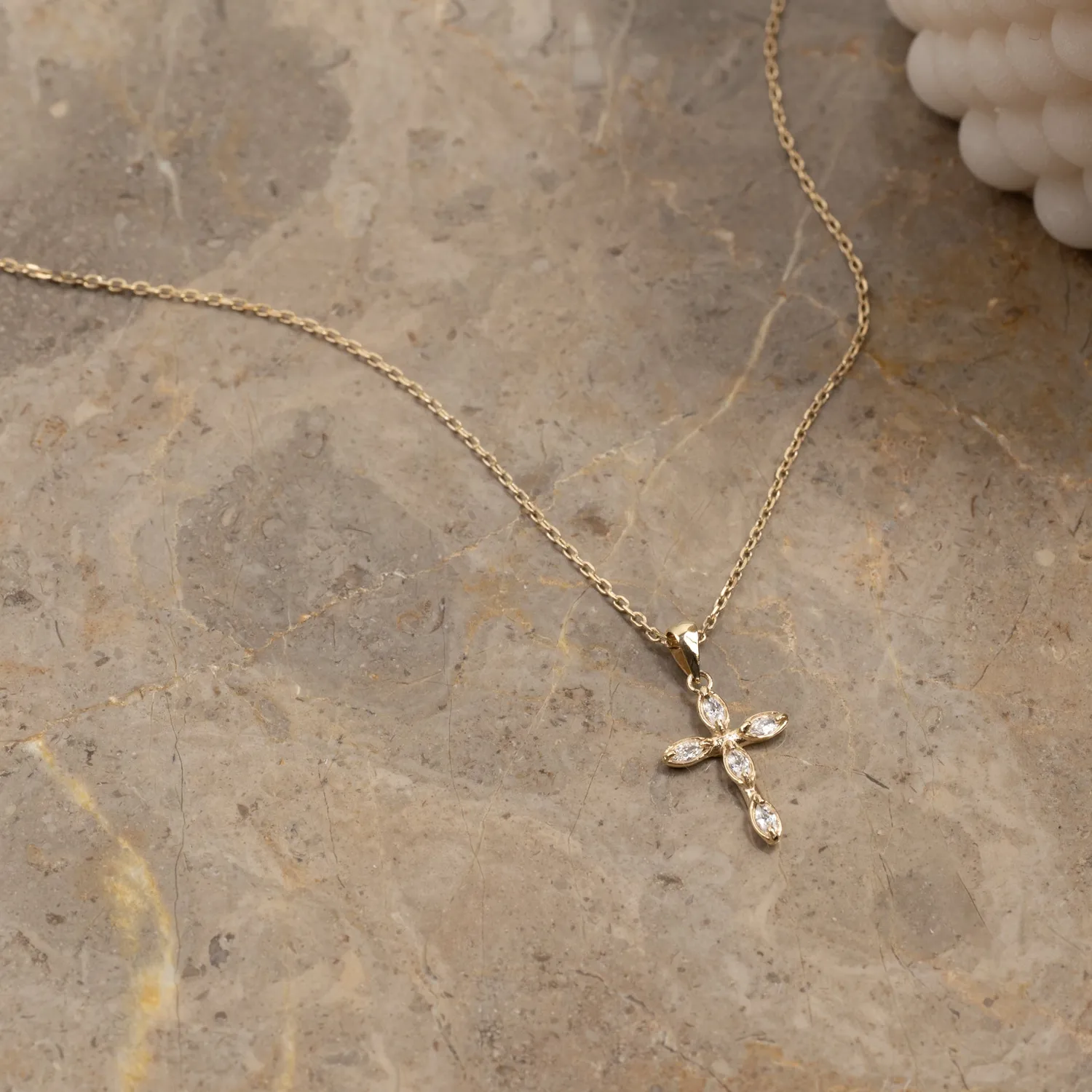 Sisi Copenhagen Maria Crystal Cross vedhæng guld zirkonia