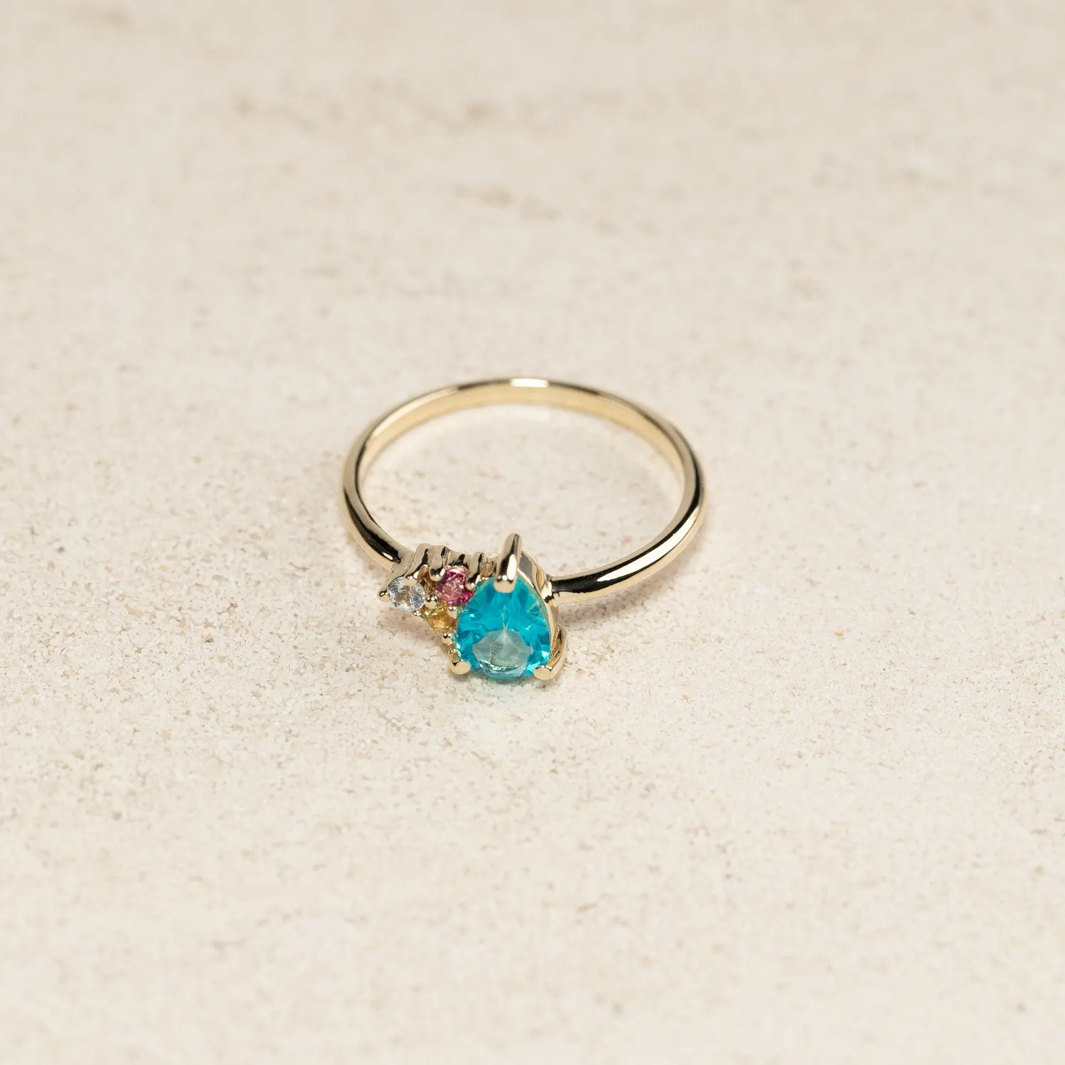 Sisi Copenhagen Gyda Paraiba ring guld topas str 50-62