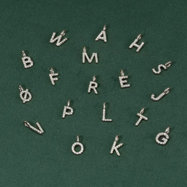 Sisi Copenhagen Lab-Diamond Letter vedhæng hvidguld 0,1 ct
