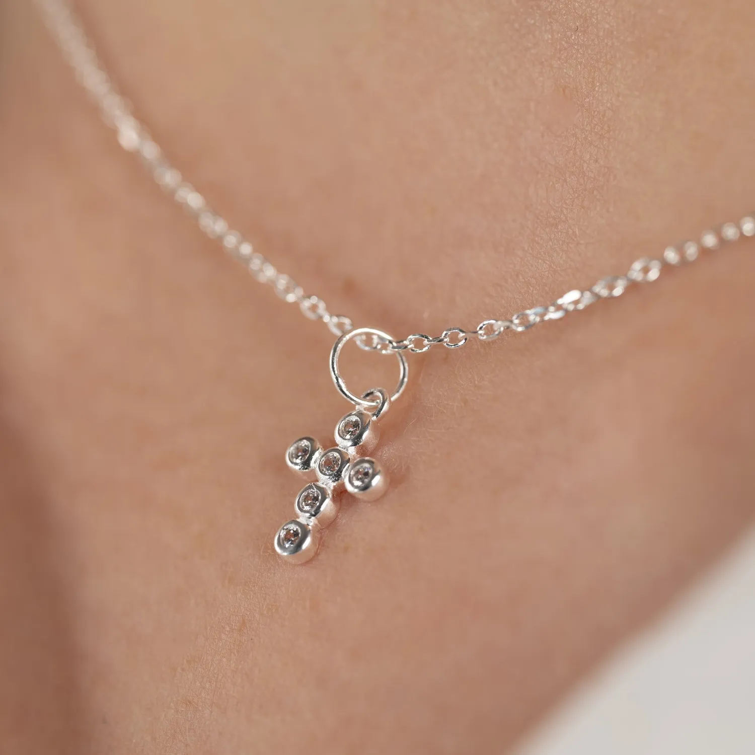 Sisi Copenhagen Christa Crystal kors vedhæng sølv zirkon