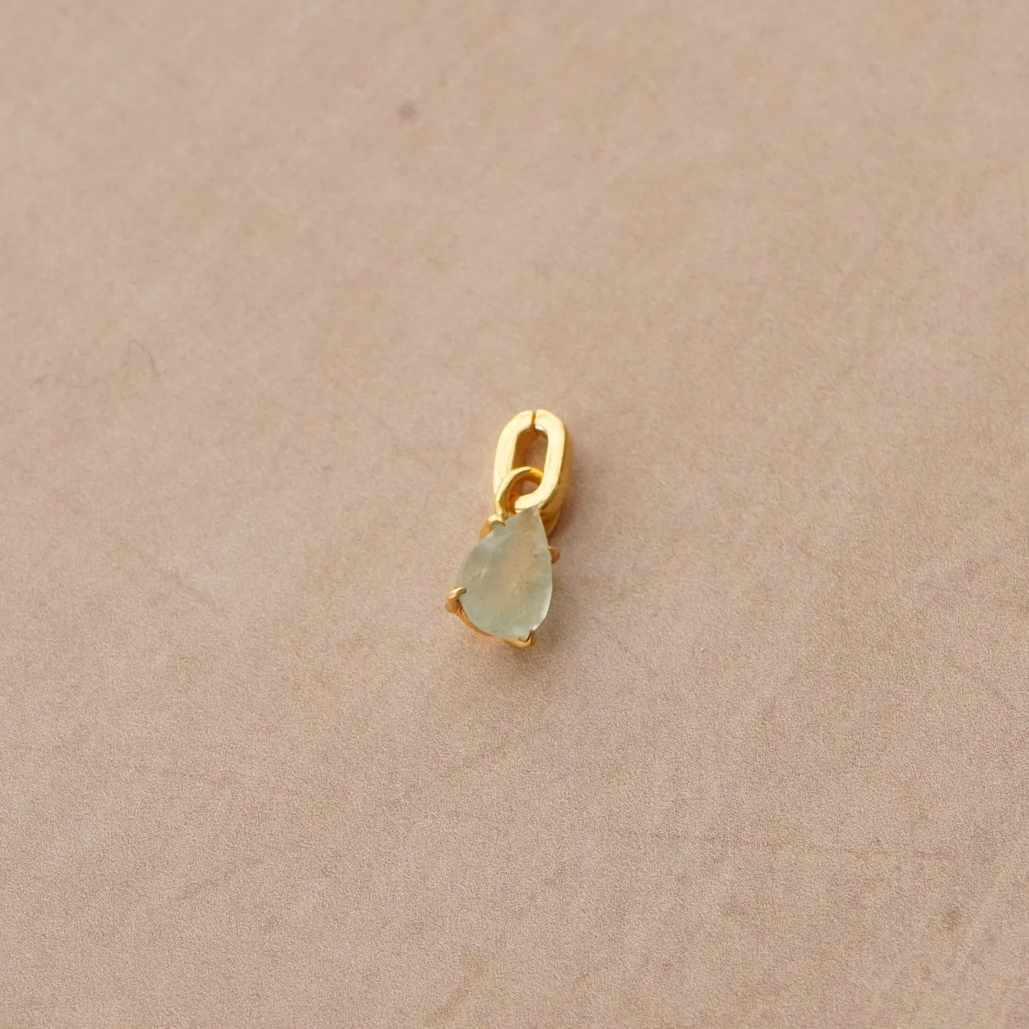 Orelia LUXE Teardrop Crystal charm forgyldt aquamarin
