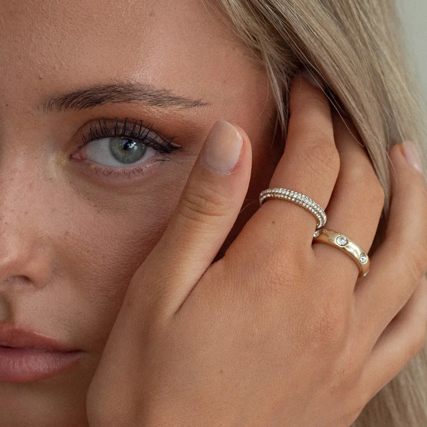 TIMI OF SWEDEN Nandi krystalring forgyldt str 17 cz