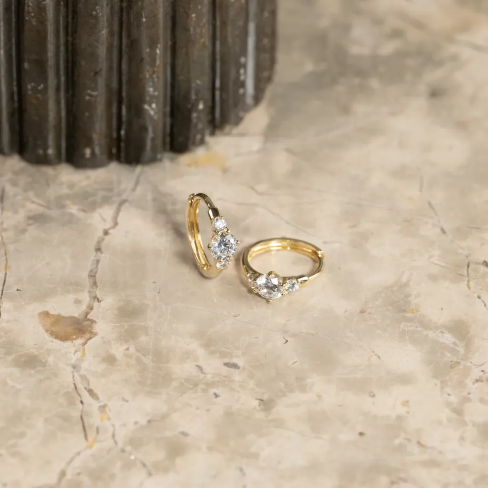 Sisi Copenhagen Cassie Crystal creoler 9 kt guld zirkon