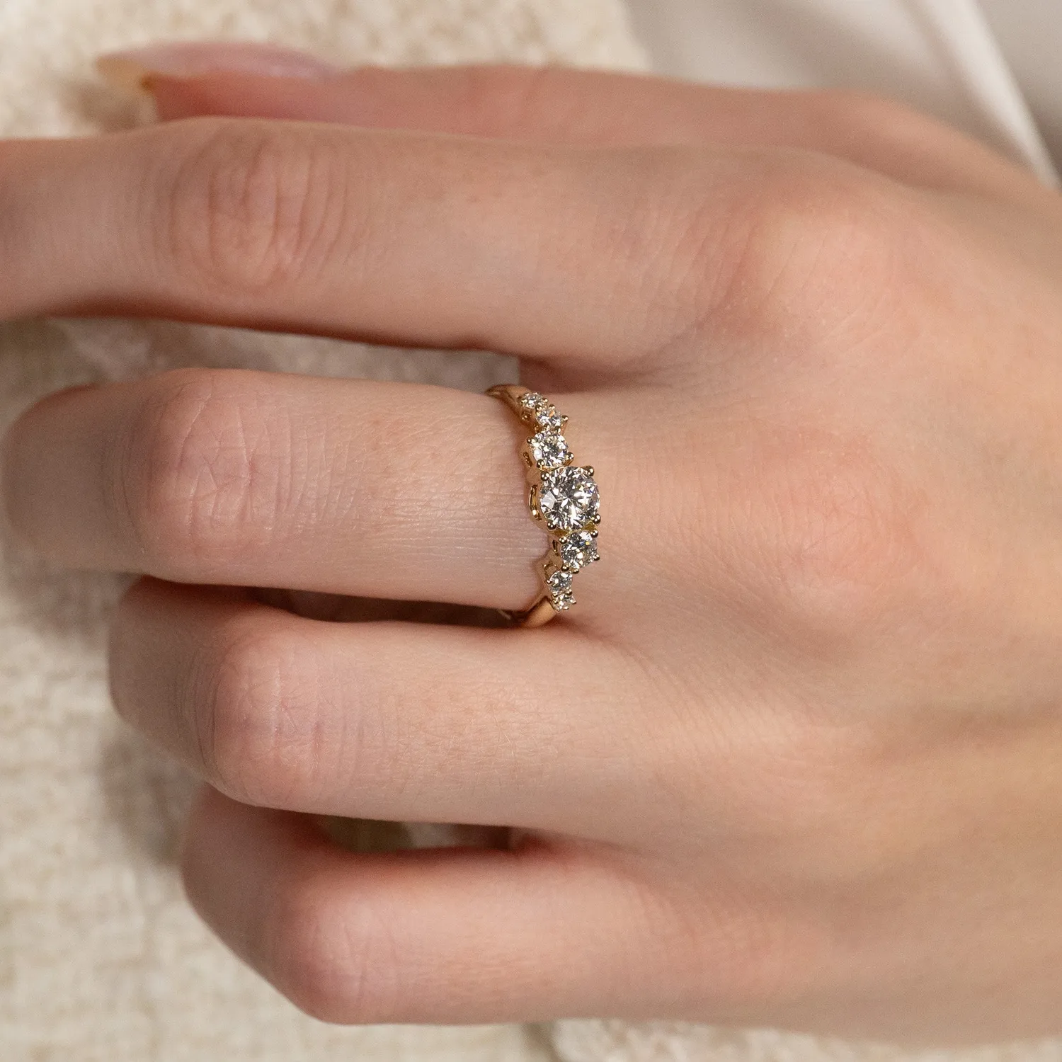 Sisi Copenhagen Organic Cluster diamantring 0,9 ct guld 14 kt