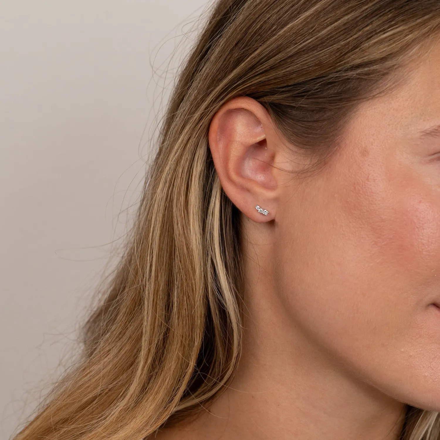 Sisi Copenhagen Graduating Curved diamantørestikkere 0,22ct