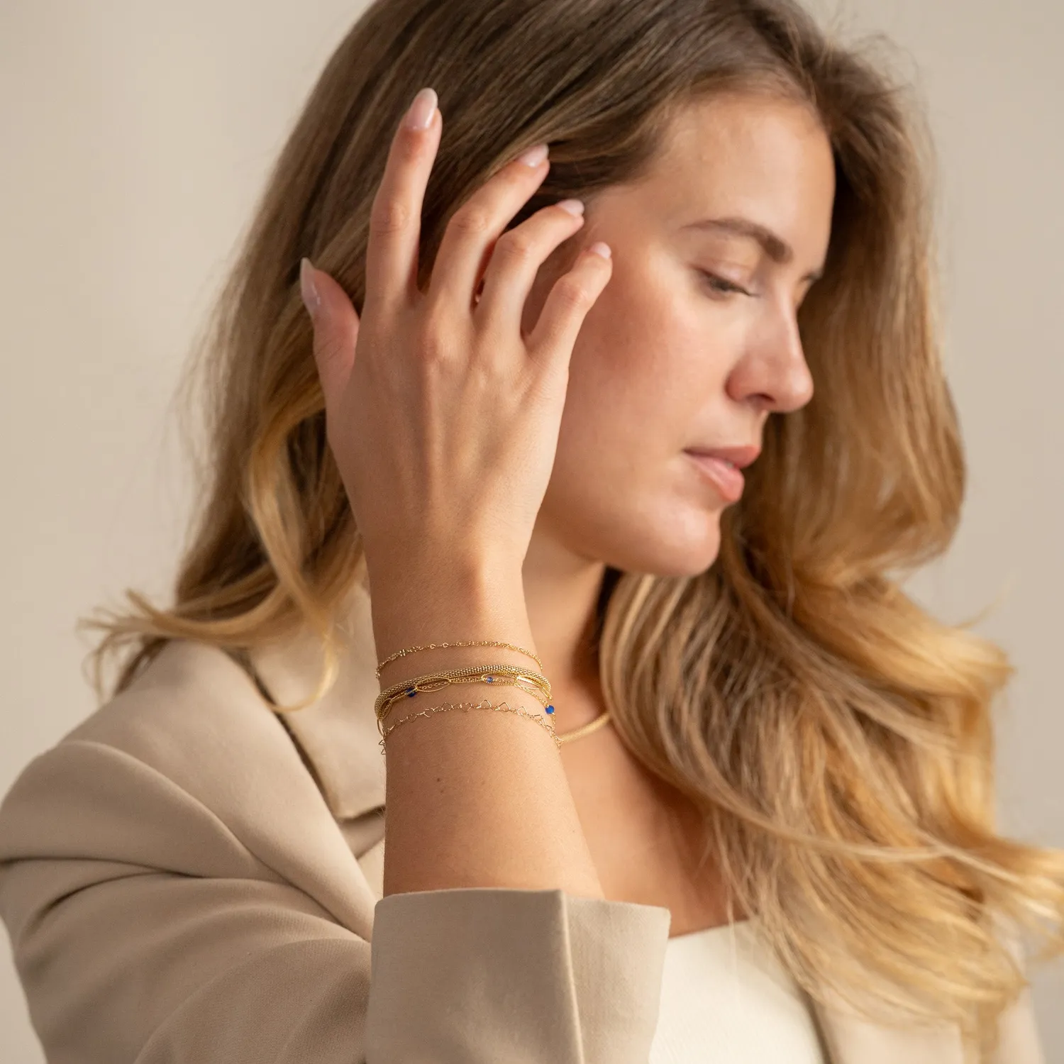 Sisi Copenhagen Amira armbånd forgyldt hjerter 20 cm
