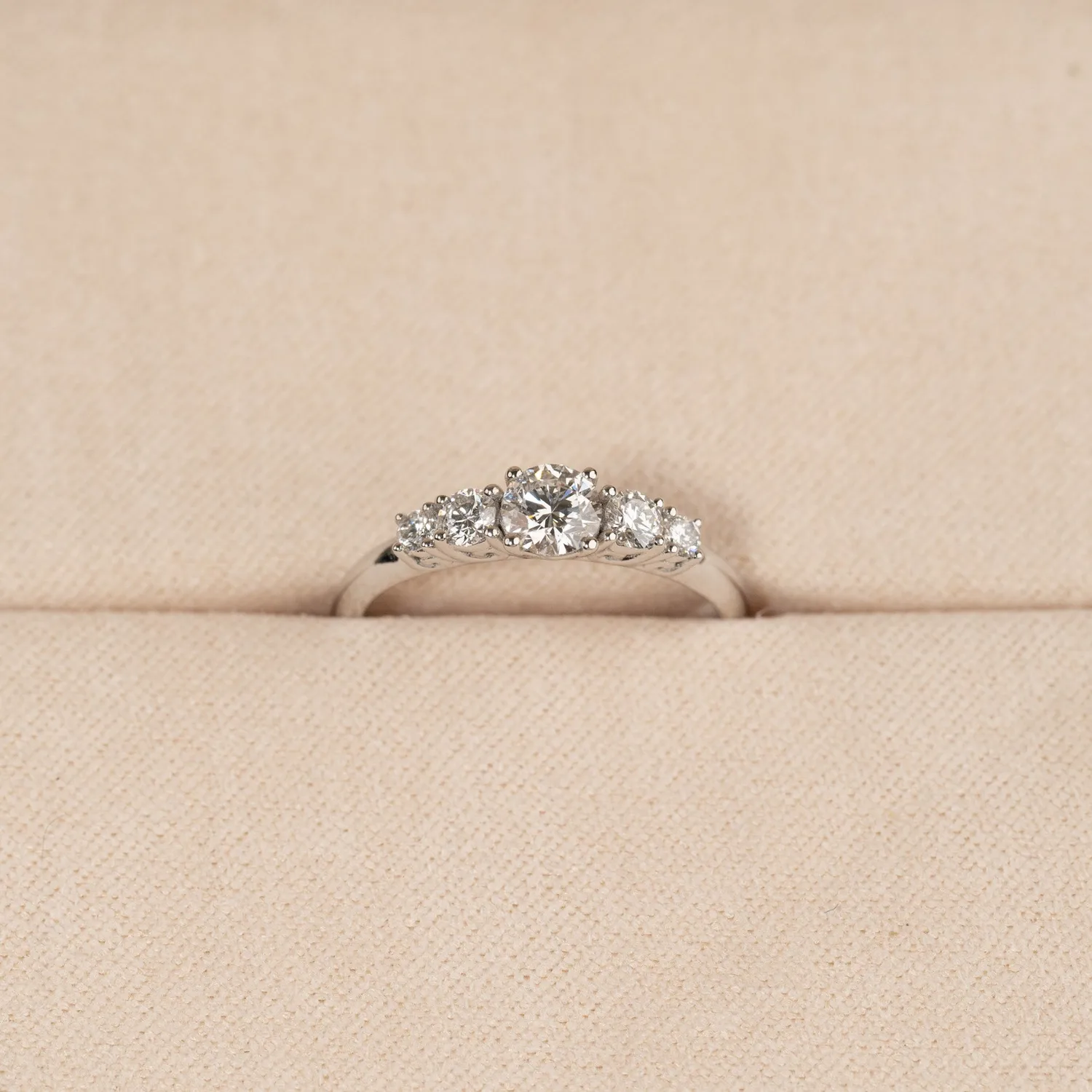 Sisi Copenhagen Five-Stone Trellis ring hvidguld 0,5 ct