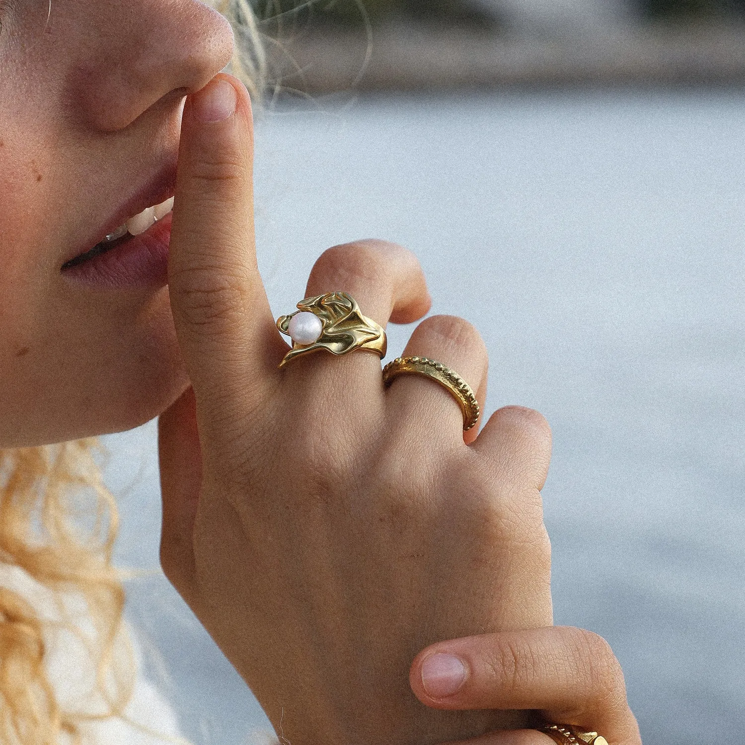 TIMI OF SWEDEN Lex ring smeltet perle guld 15 mm