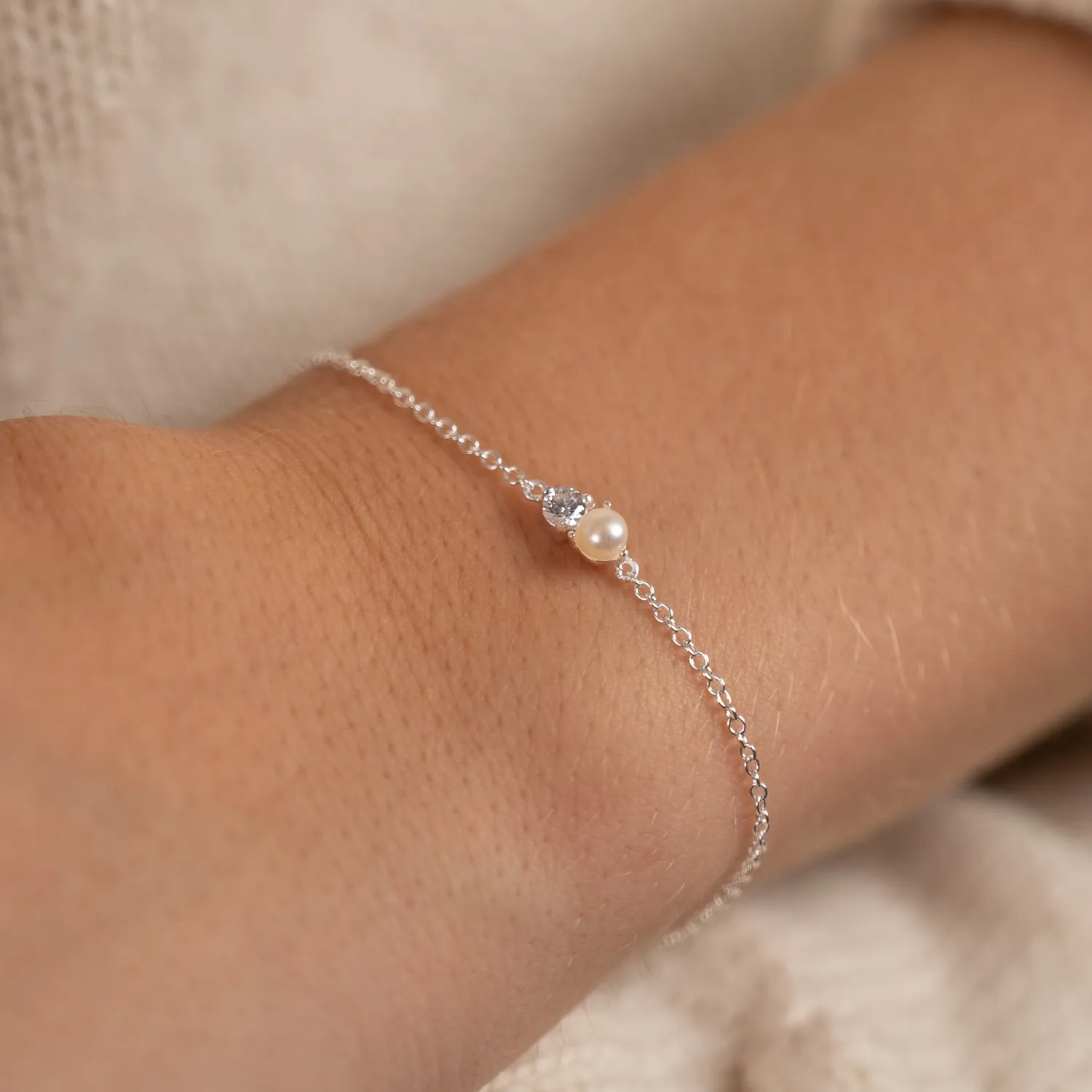 Sisi Copenhagen Hannah Pearl armbånd 16+4 cm sølv