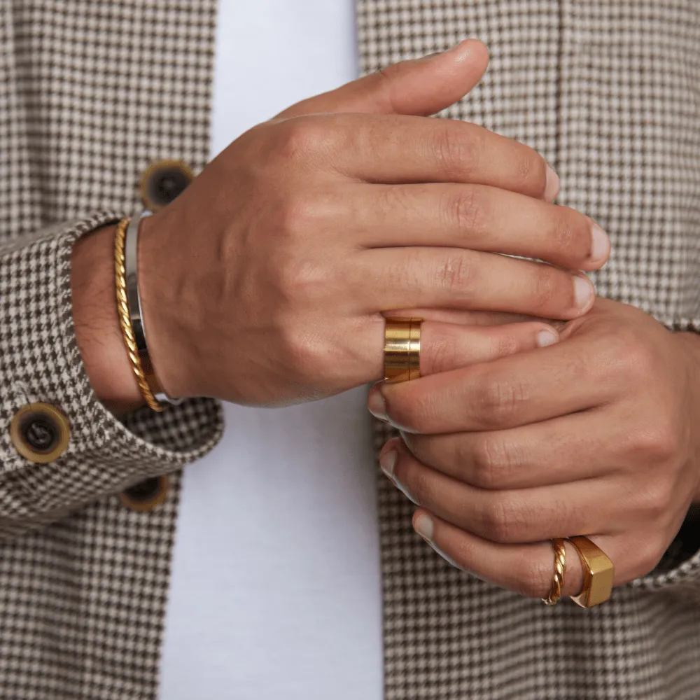 Orelia Chunky Signet ring guld S/M med gravering