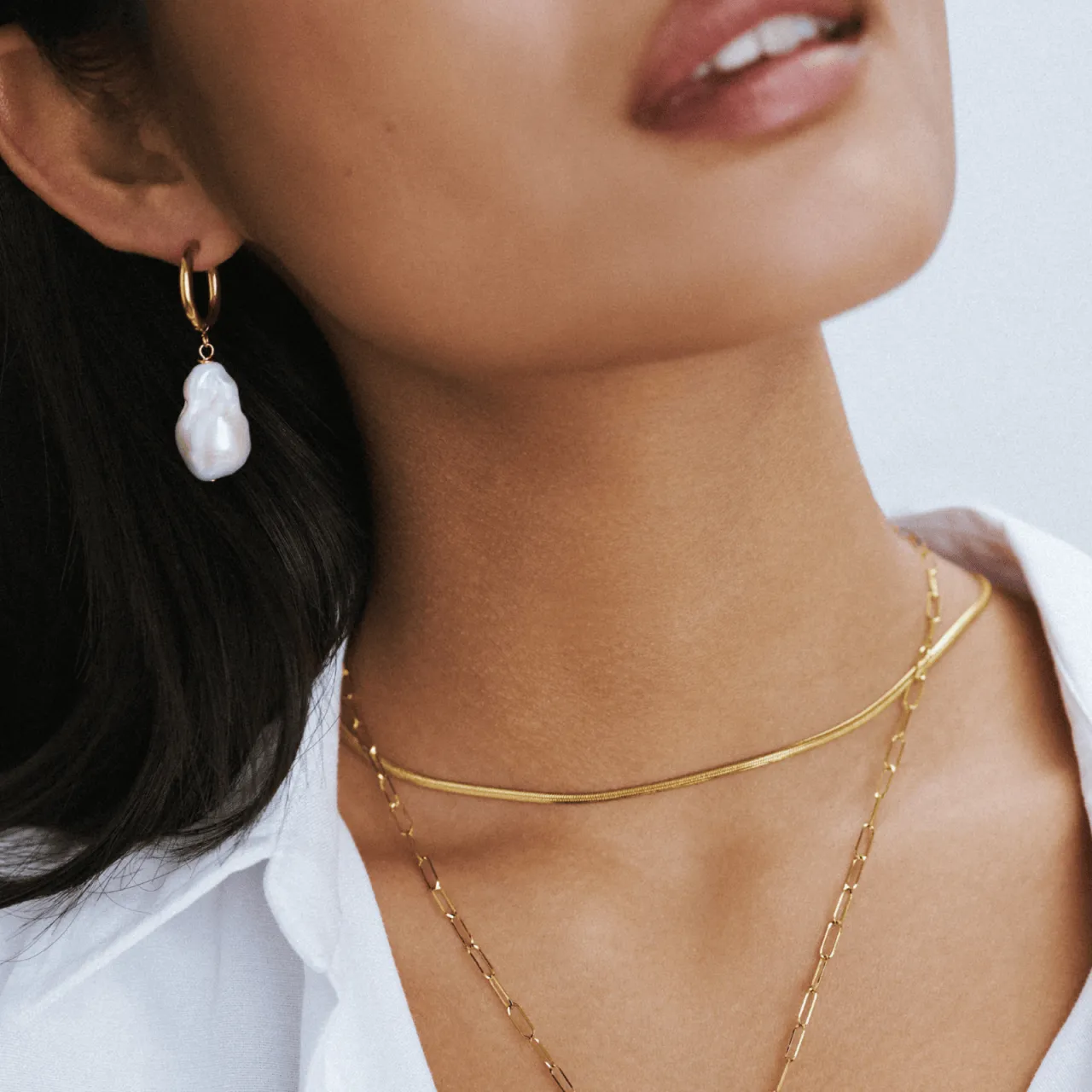 Orelia LUXE Statement Pearl Drop hoop øreringe guld