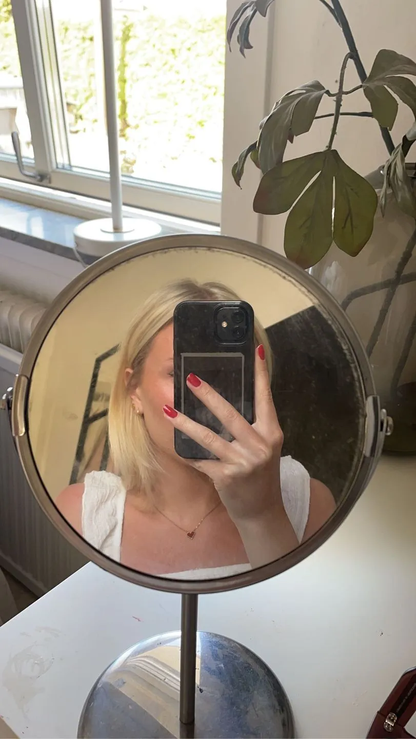 TIMI OF SWEDEN Sarah halskæde forgyldt rødt hjerte