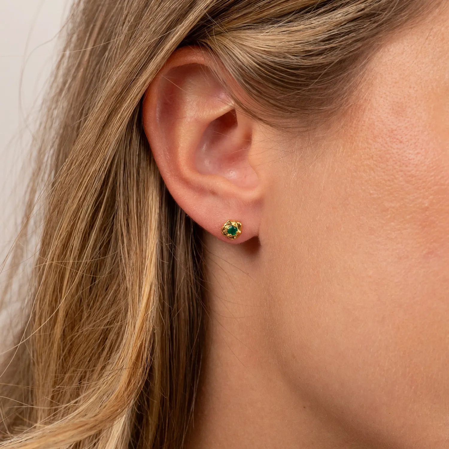 Sisi Copenhagen Emilia Green Agate Golden ørestikker grøn agat forgyldt