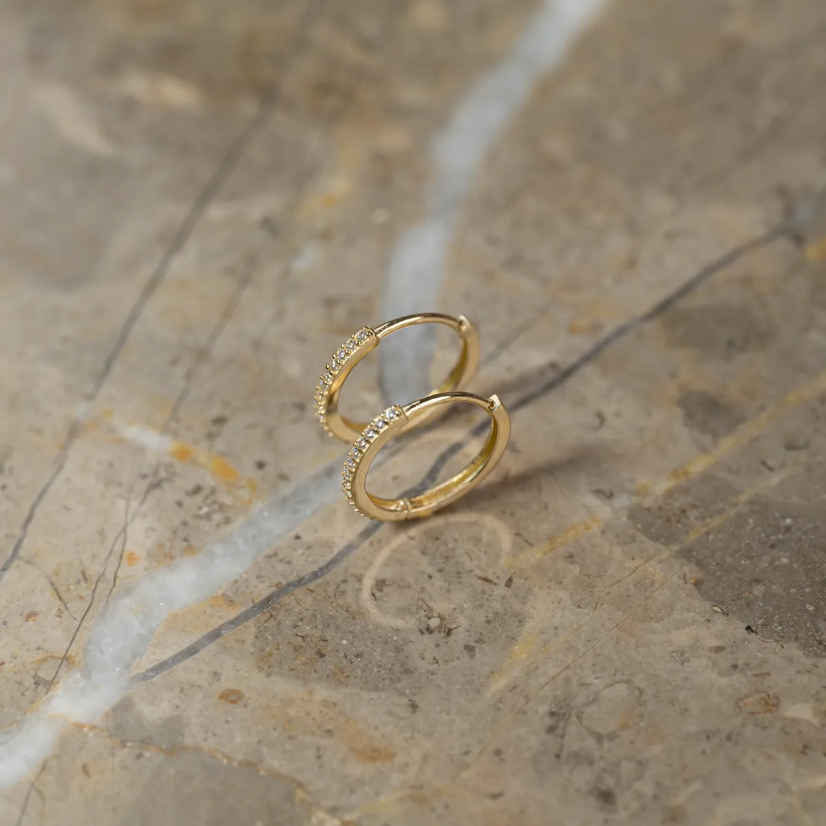 Sisi Copenhagen Alissa creoler massivt guld 15 mm zirkon