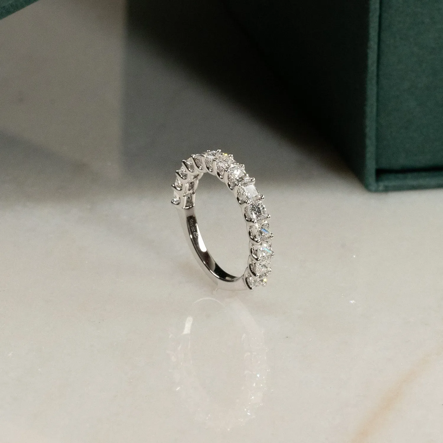 Sisi Copenhagen Princess Half-Alliance diamantring 14 kt guld