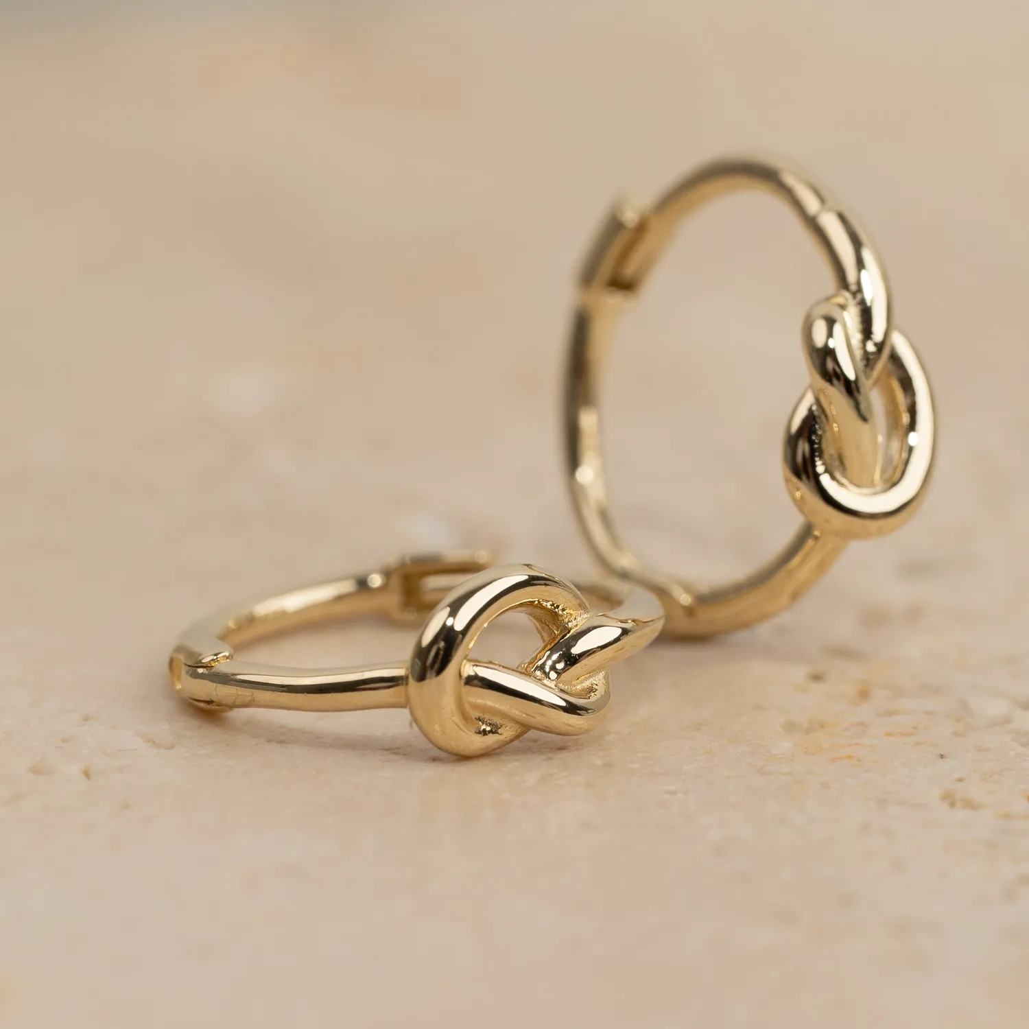 Sisi Copenhagen Lily Solid Gold creoler 9 karat