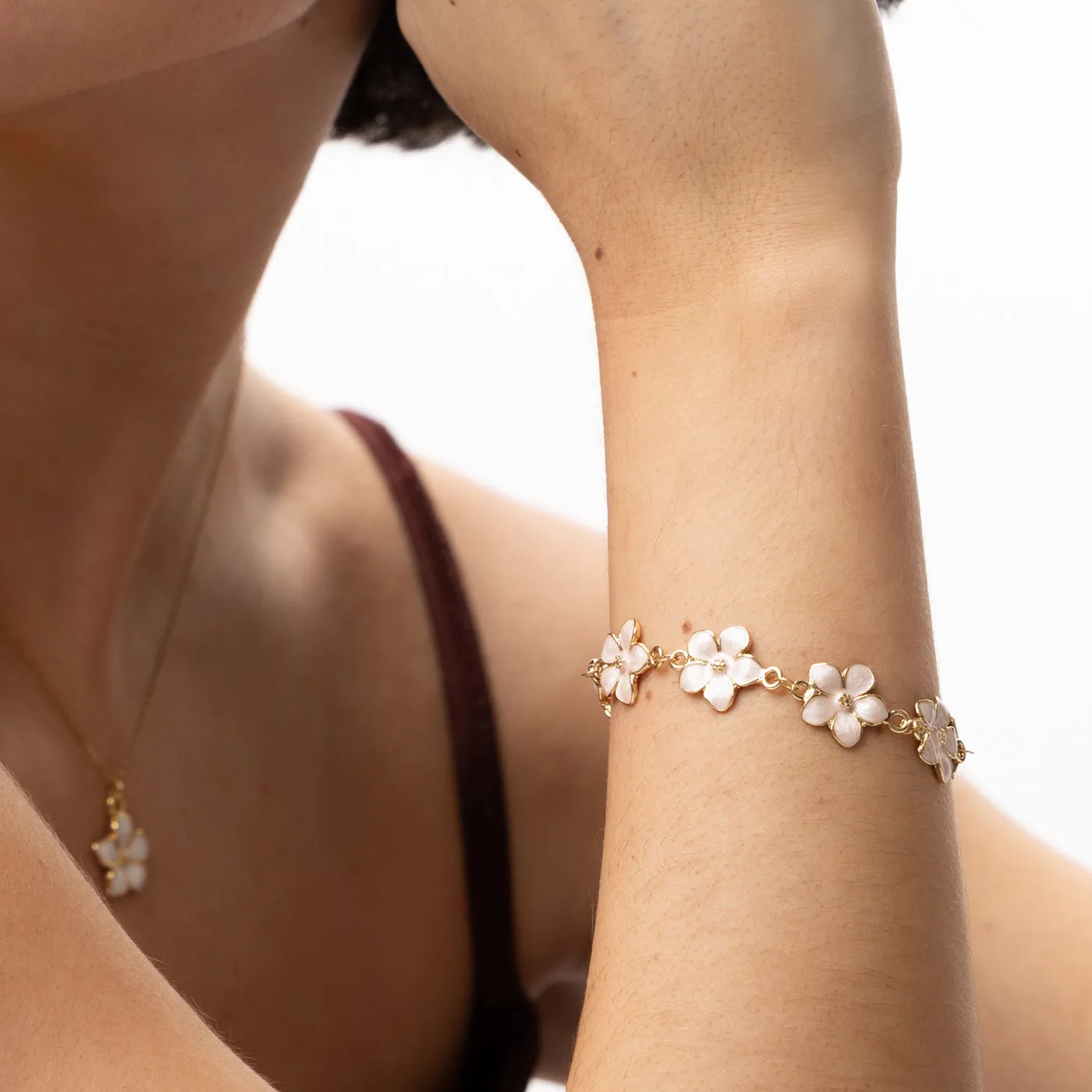 TIMI OF SWEDEN Adeline blomsterarmbånd guld lyserød