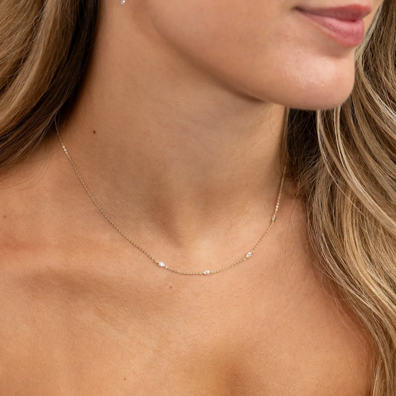 Sisi Copenhagen Madeline Crystal guld halskæde zirkonia