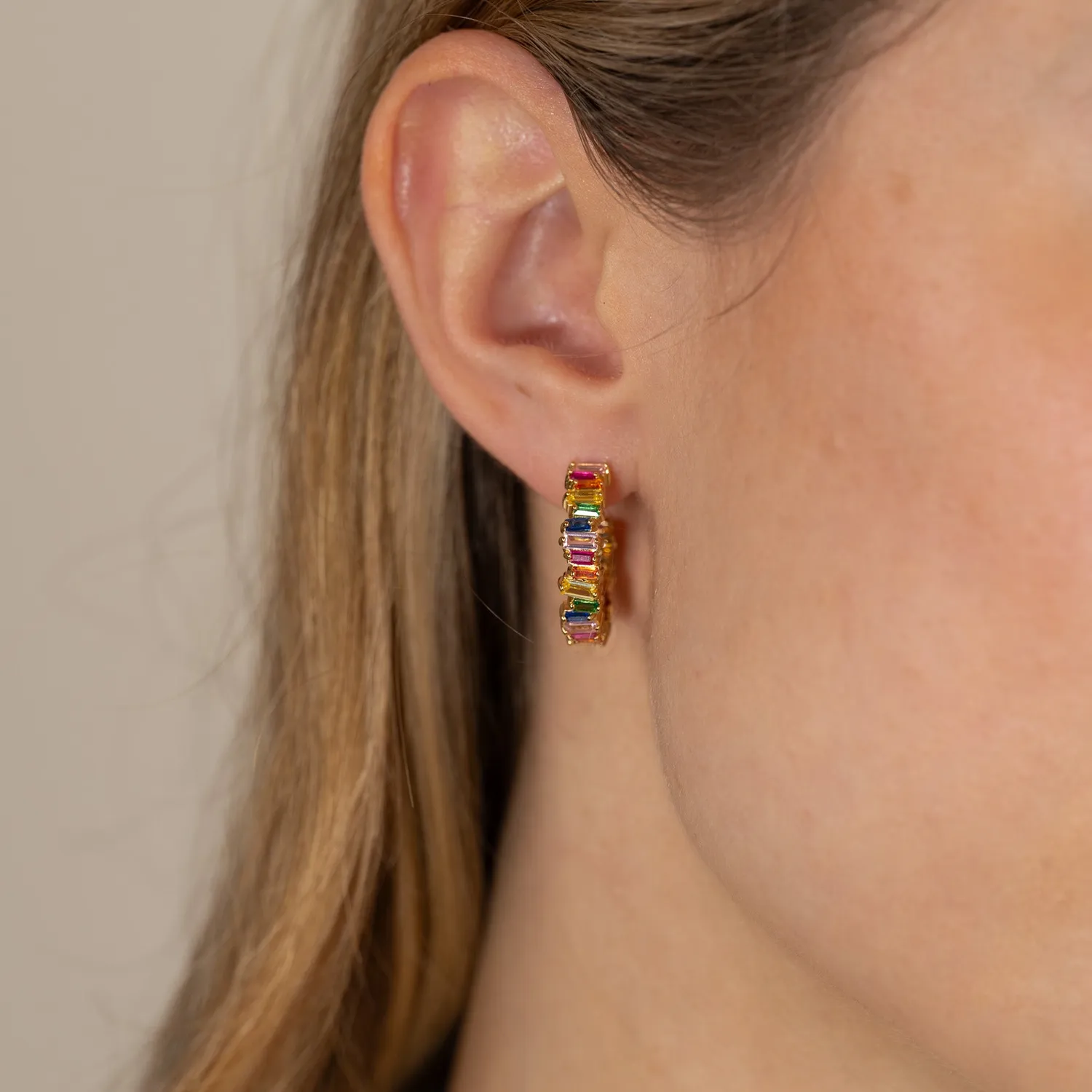 Sisi Copenhagen Veronica Rainbow Golden creoler 20 mm farver