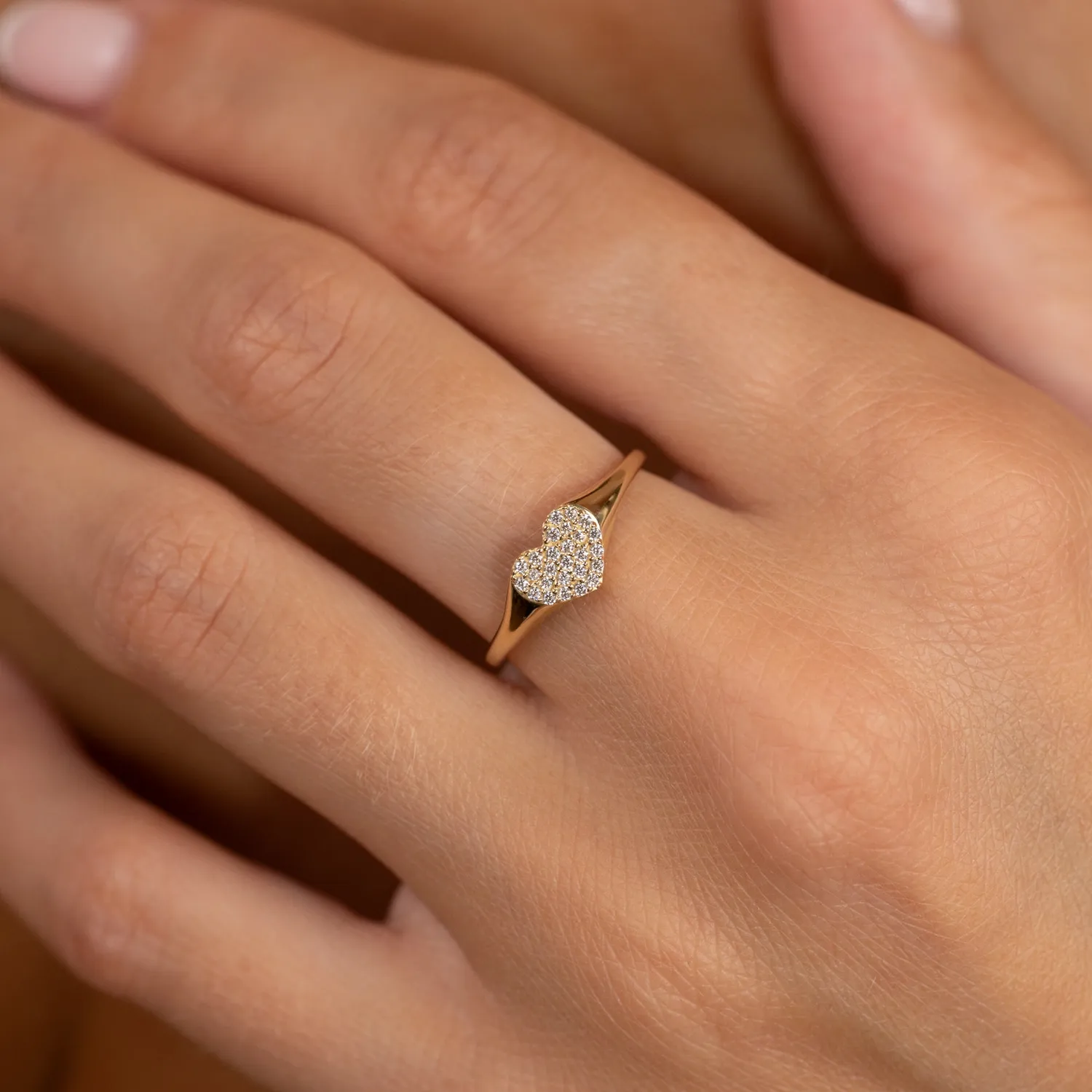 Sisi Copenhagen Alva Crystal Heart ring 9 kt guld zirkonia