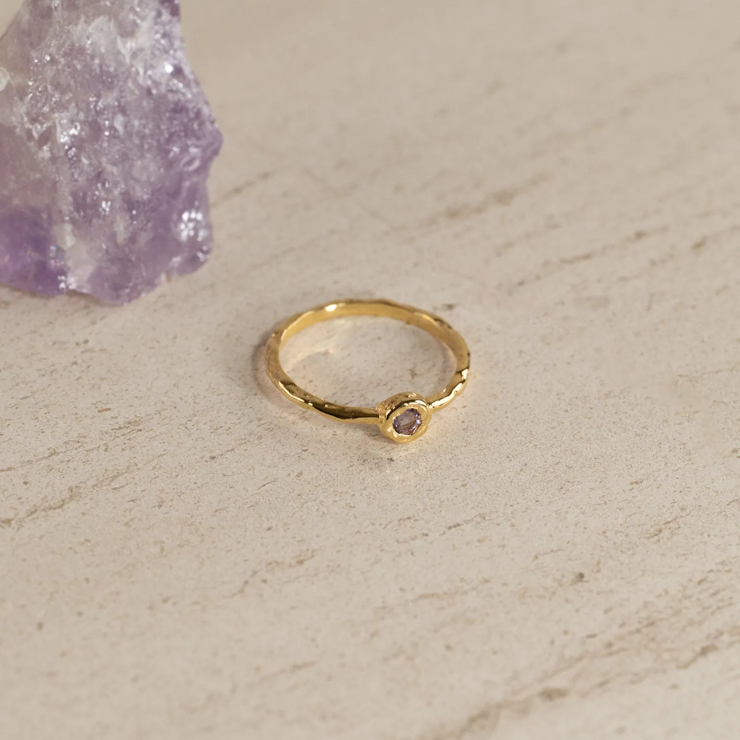 Sisi Copenhagen Selene Purple Amethyst Golden ring lilla