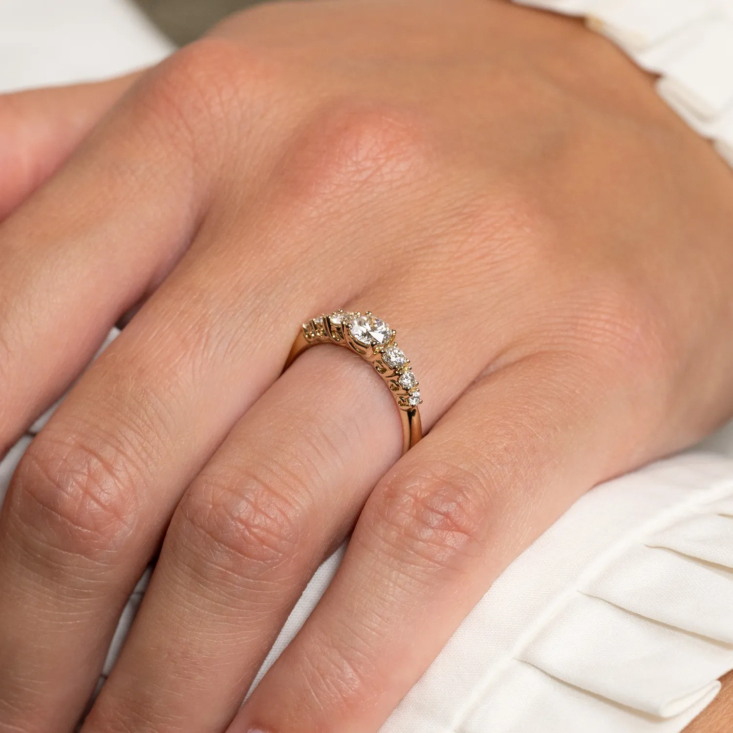 Sisi Copenhagen Seven-Stone Trellis ring guld 14 kt 0,7 ct