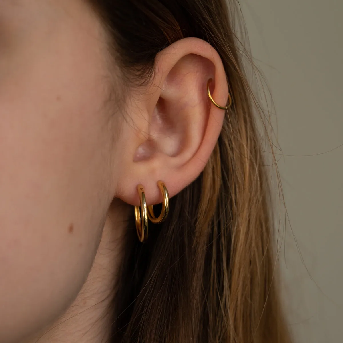 Sisi Copenhagen Elina Small Golden creoler 15 mm