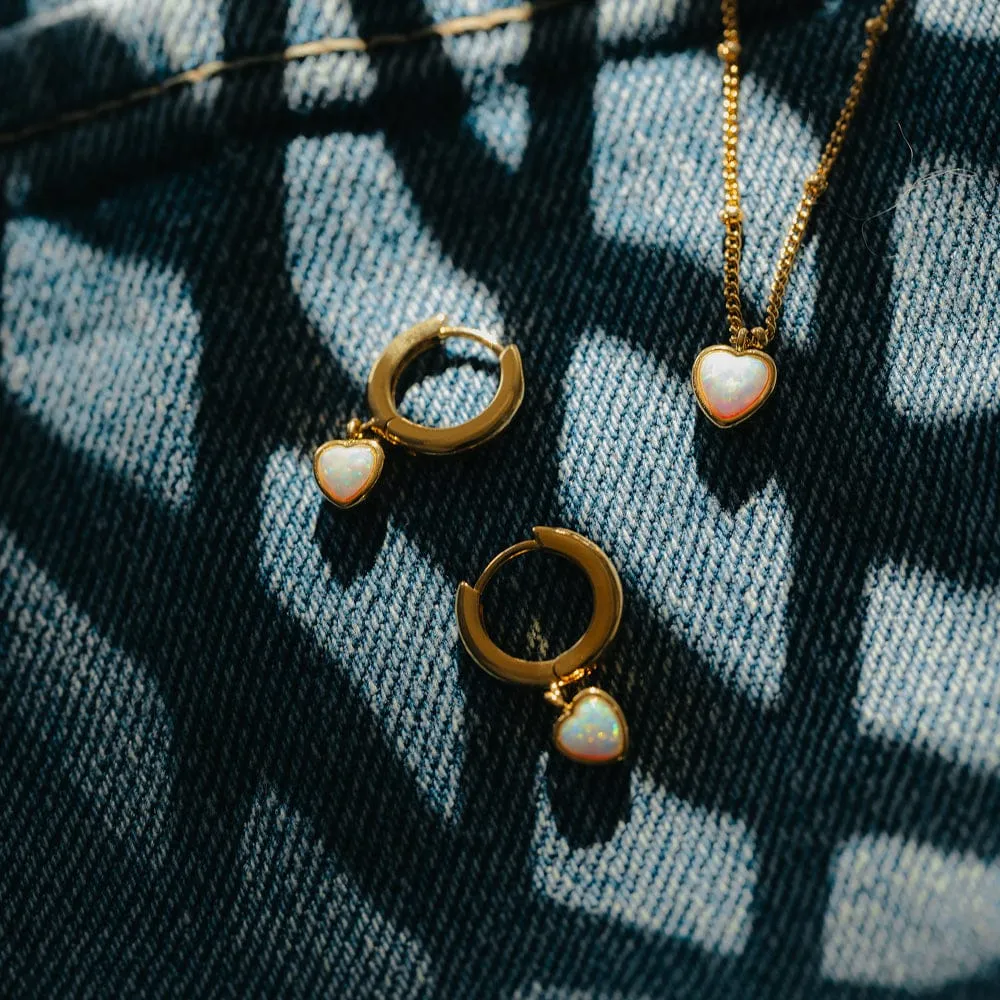 Orelia Opal Heart Drop huggie hoops forgyldt opal