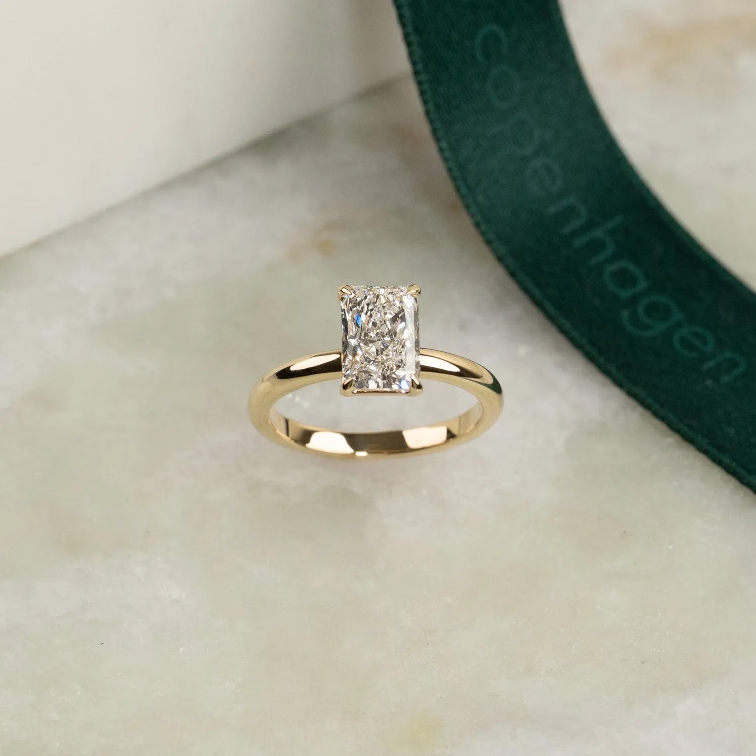 Sisi Copenhagen Solitaire Radiant ring guld 1,0 ct